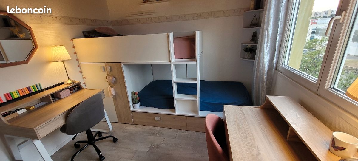 Chambre complète lits superposés bureaux et sièges (image 2)