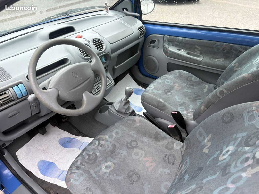 RENAULT TWINGO Emotion 1.2i 60 CV 118300 KM 01/2007 VITRES ÉLECTRIQUES CLIMATISATION (image 10)