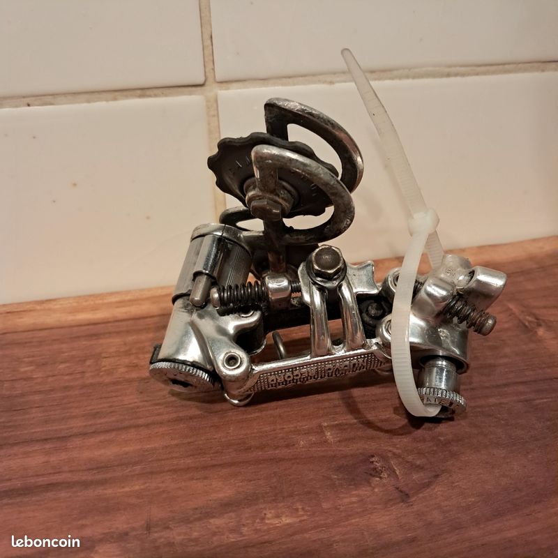 Dérailleur Arrière Campagnolo Nuovo Record 1020/A – Pour Pièces – Pat. 73
