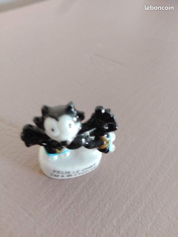 Fève Félix Le Chat cpacher (image 1)