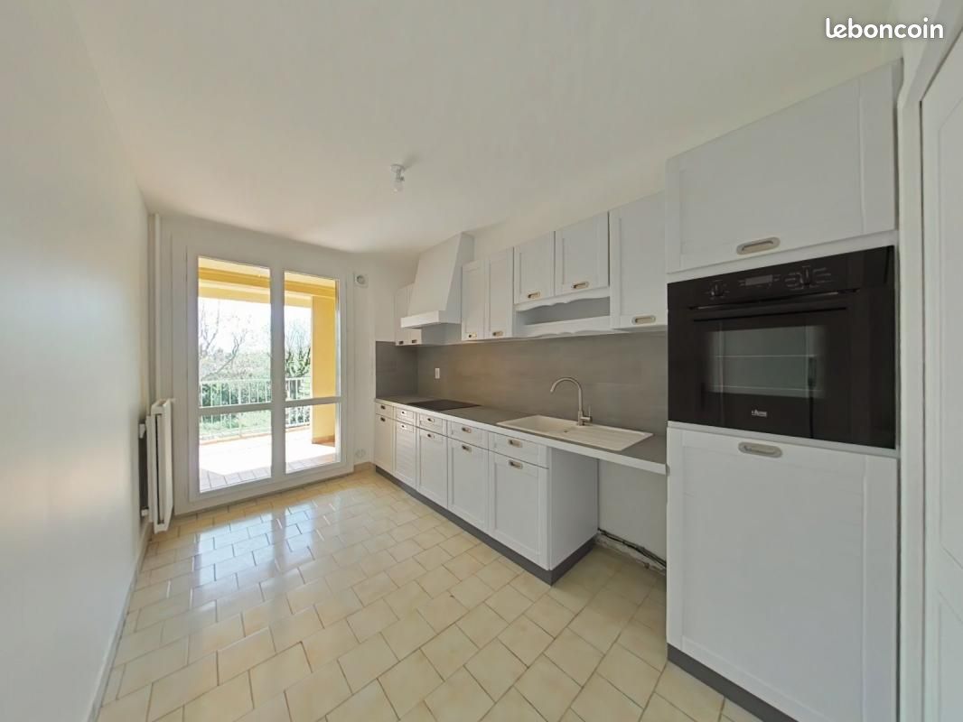 Appartement 4 pièces 93 m² · à Romans-sur-Isère · 93 m² · 925 €/mois