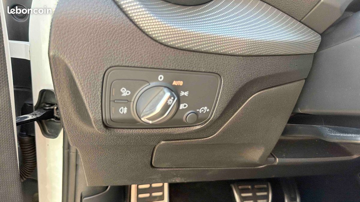 AUDI Q2 35 TFSI 150 S tronic 7 S line (image 24)