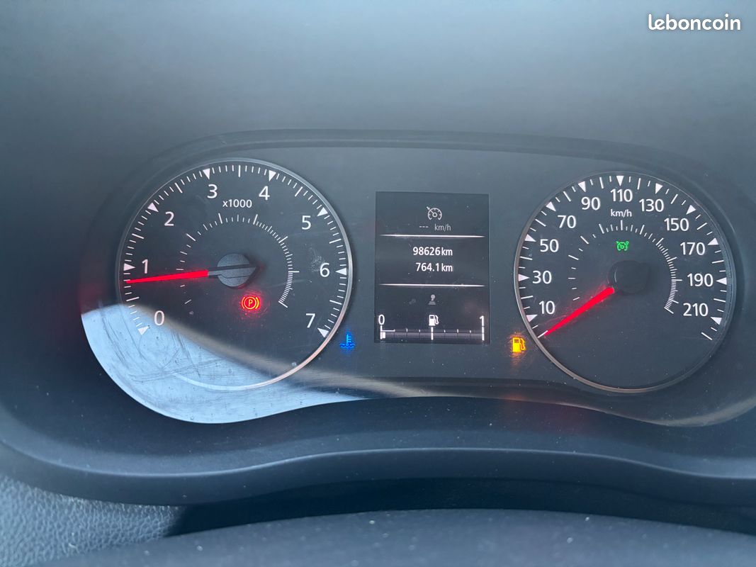 Renault master L3H2 dci135 grand confort 2021 (image 9)
