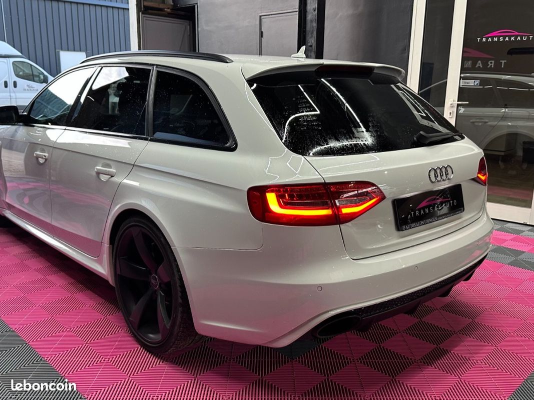 AUDI RS4 AVANT V8 4.2 FSI 450 Quattro S Tronic 7 / PACK CARBONE INTÉRIEUR / VOLANT MÉPLAT / SIÈGES ÉLECTRIQUES (image 5)