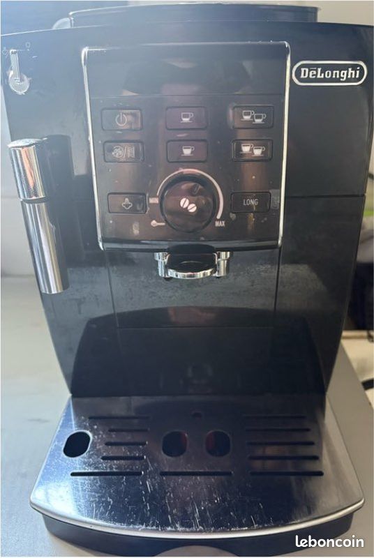 Machine à café à grains DeLonghi automatique – Très bon état (image 4)
