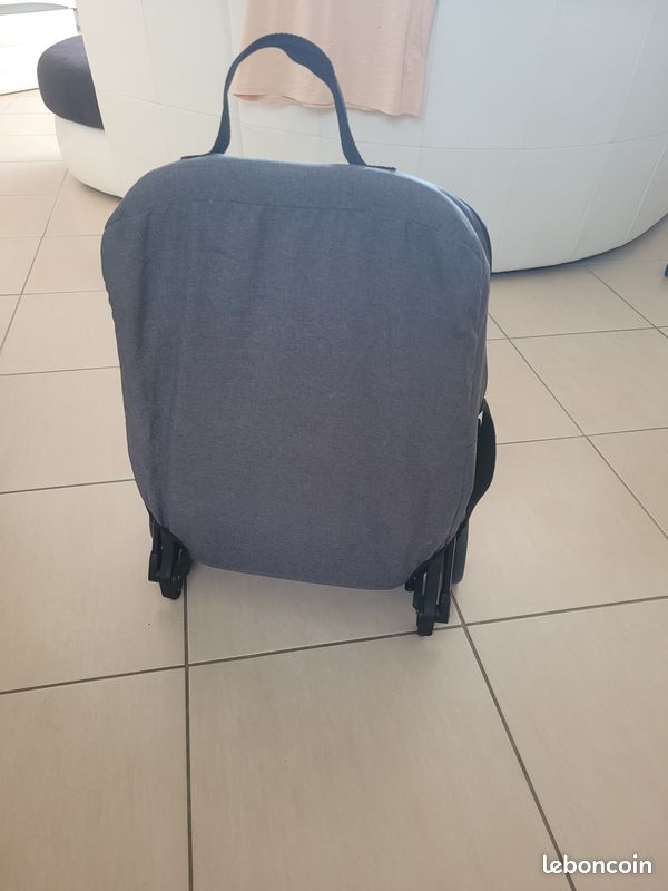 Poussette compacte (image 2)