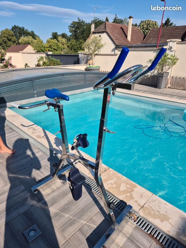 Aquabike (image 1)