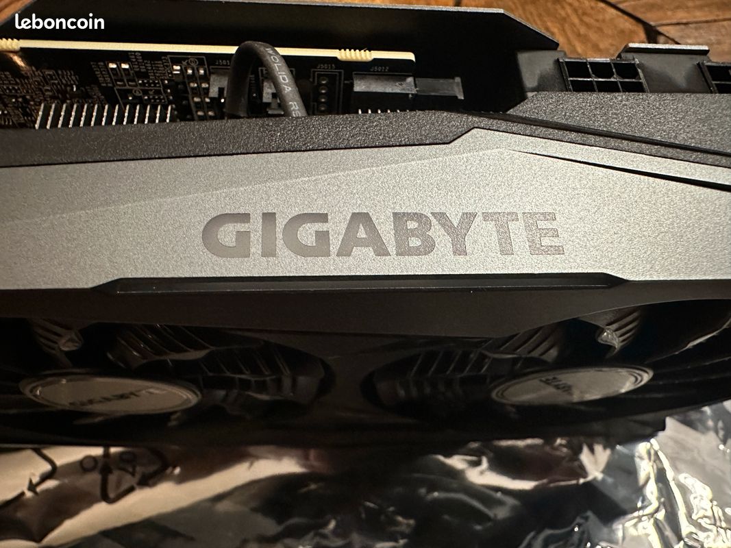 Carte graphique NVIDIA GeForce RTX 3070 Gigabyte Gaming OC 8GB – Parfait état (image 6)