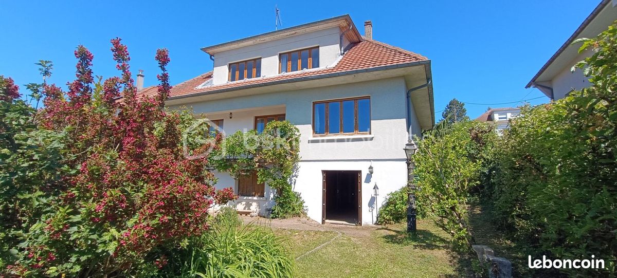 Maison 9 pièces 198 m² · à Morhange · 198 m² · 165 000 €