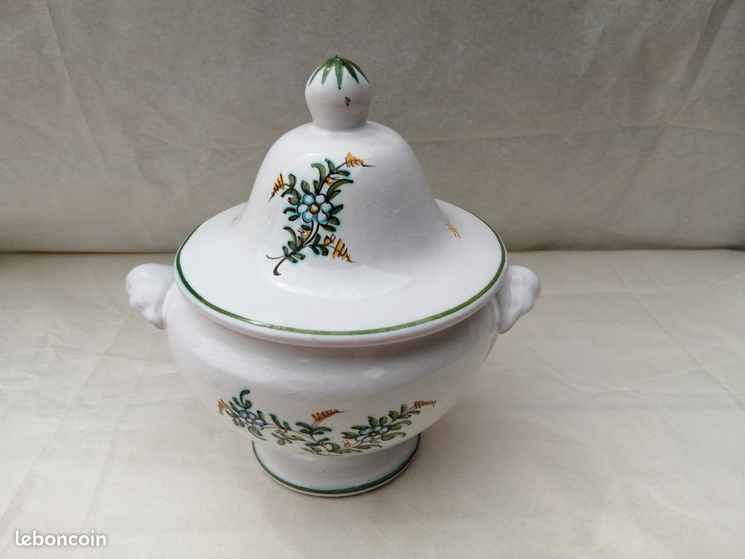 Véritable sucrier Vallauris décor Moutiers (image 1)