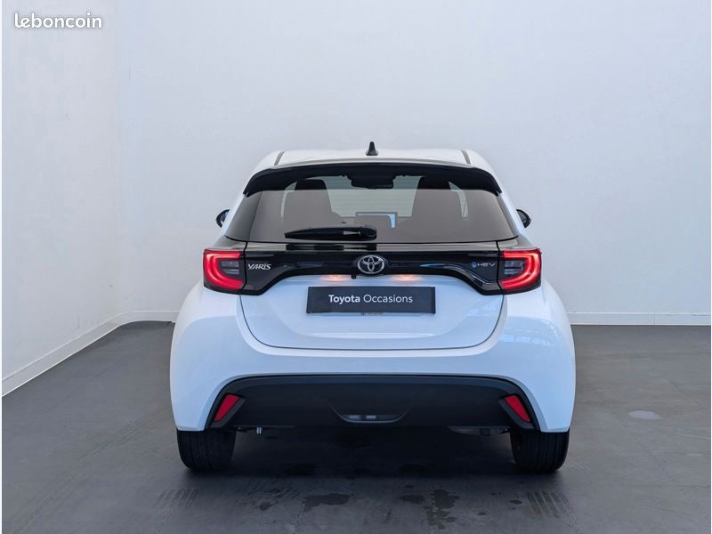Toyota Yaris Hybride 116h Design MY25 (image 6)