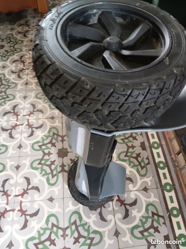 Hoverboard (image 2)