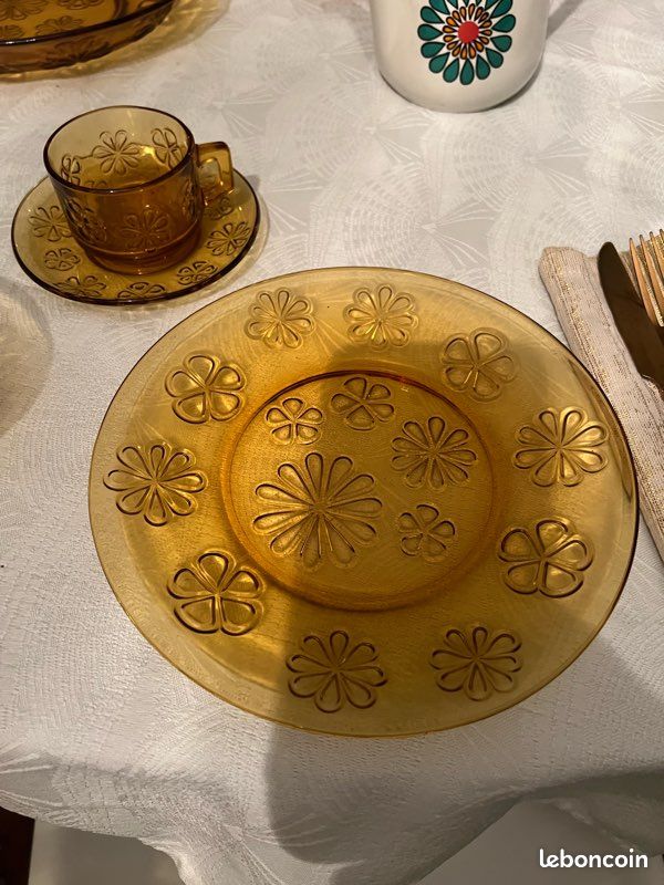 Véréco service de table ambré vintage - Arts de la table