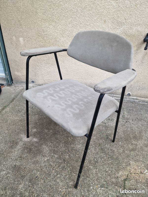 Fauteuil steiner annees 50 a retapisser (image 2)
