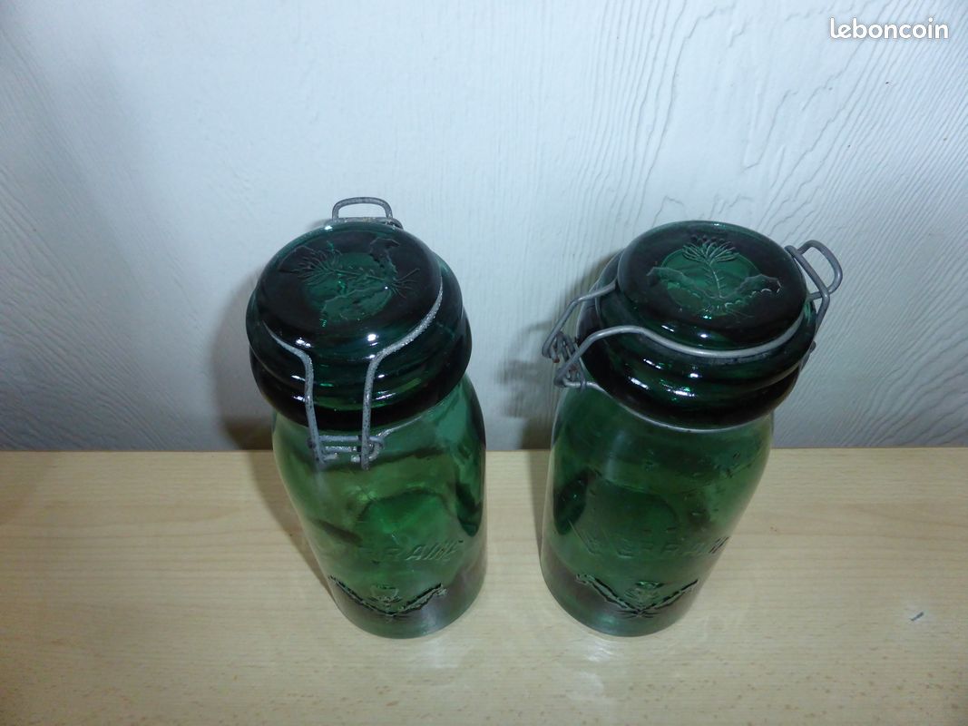 ancien bocal LA LORRAINE - verre moulé - 1 L - parfait état