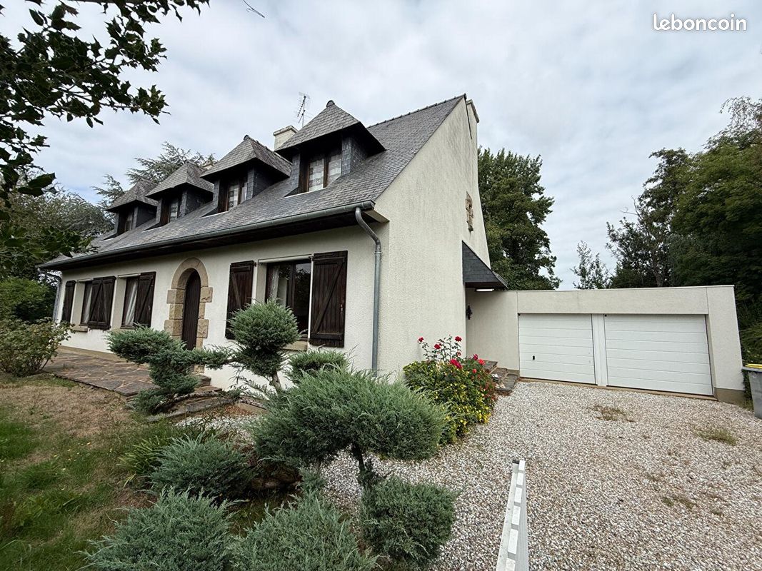 Maison 9 pièces 207 m² · à Saint-Grégoire · 207 m² · 771 450 €