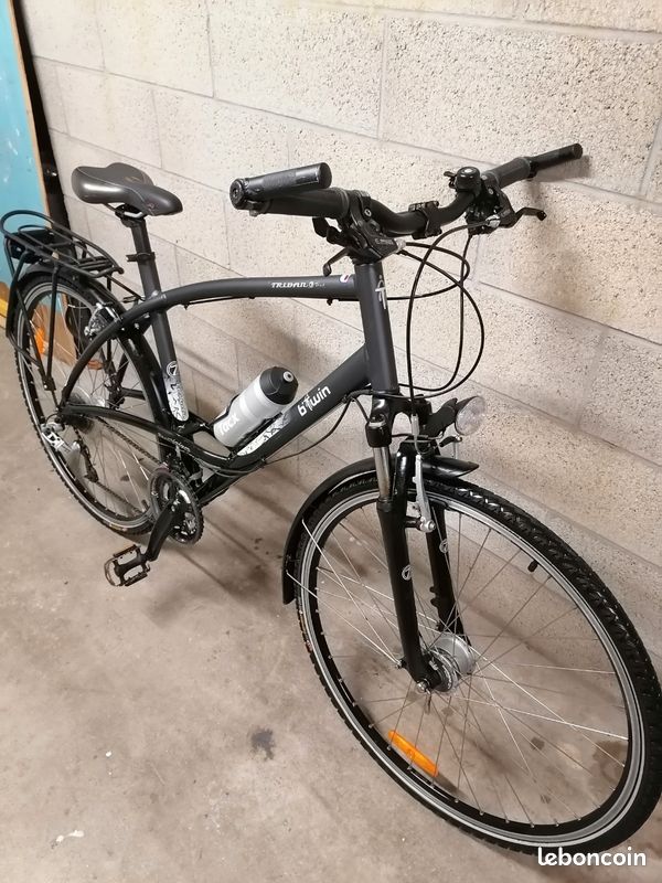 Vend triban trail marque Decathlon Vélos