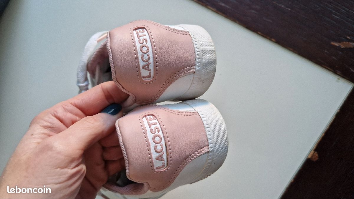 Baskets Lacoste p. 33 fille. TBE (image 2)