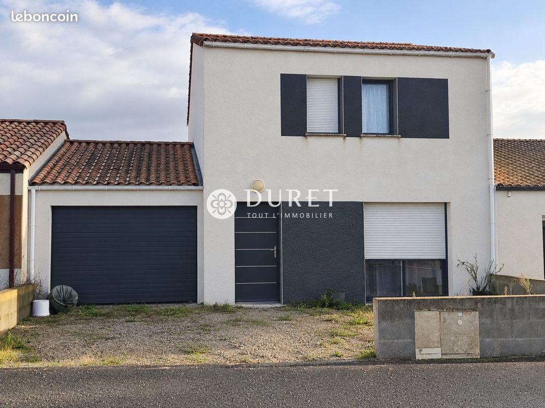 Maison 4 pièces 94 m² · à Montaigu-Vendée · 94 m² · 960 €/mois