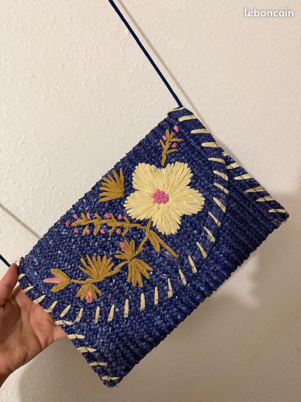 Sac brodés fleurs rétro (image 1)