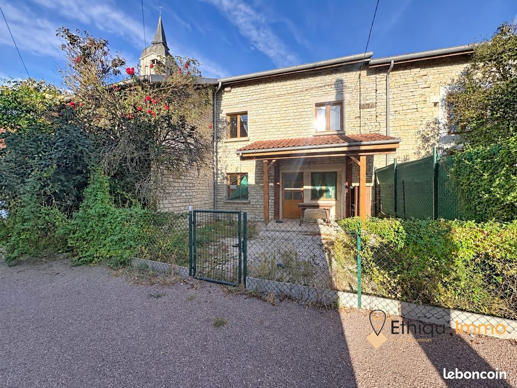 Maison 5 pièces 117 m² · à Laferté-sur-Aube · 117 m² · 60 000 €