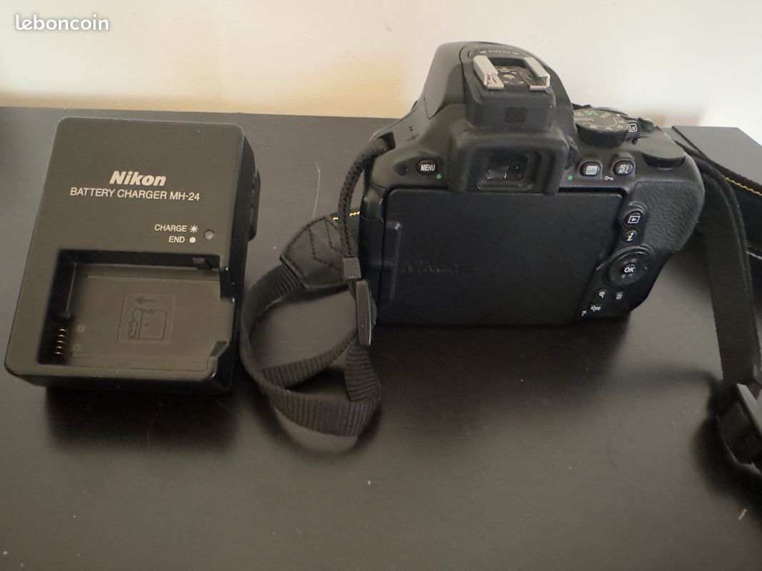 Nikon D5500 + Objectif 18-55mm – Boîtier Reflex Numérique 24.2 MP – Occasion – Noir