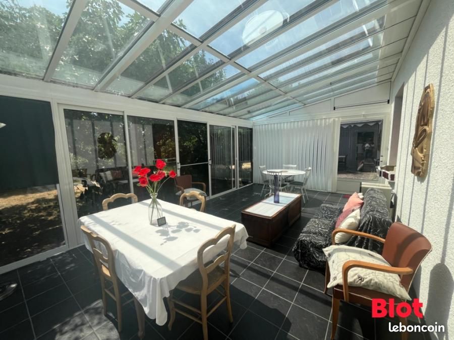 Maison 5 pièces 124 m² · à Étrelles · 124 m² · 249 600 €