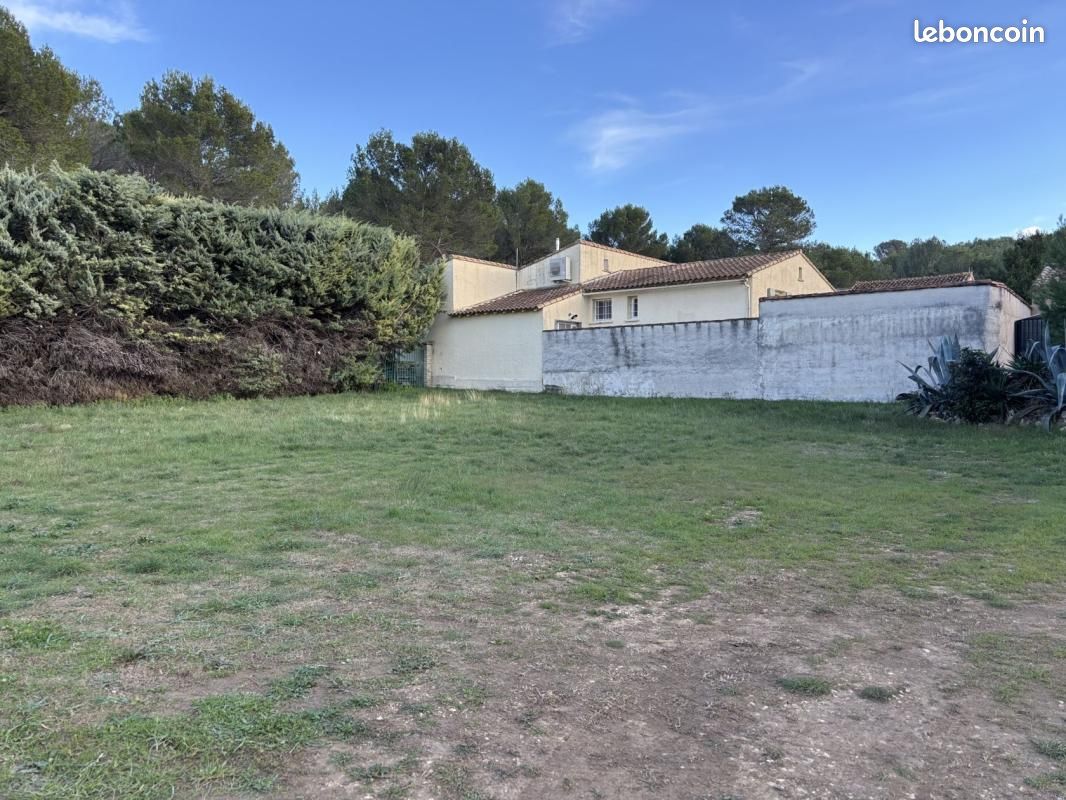 Terrain 462 m² Fontvieille · 210 000 €