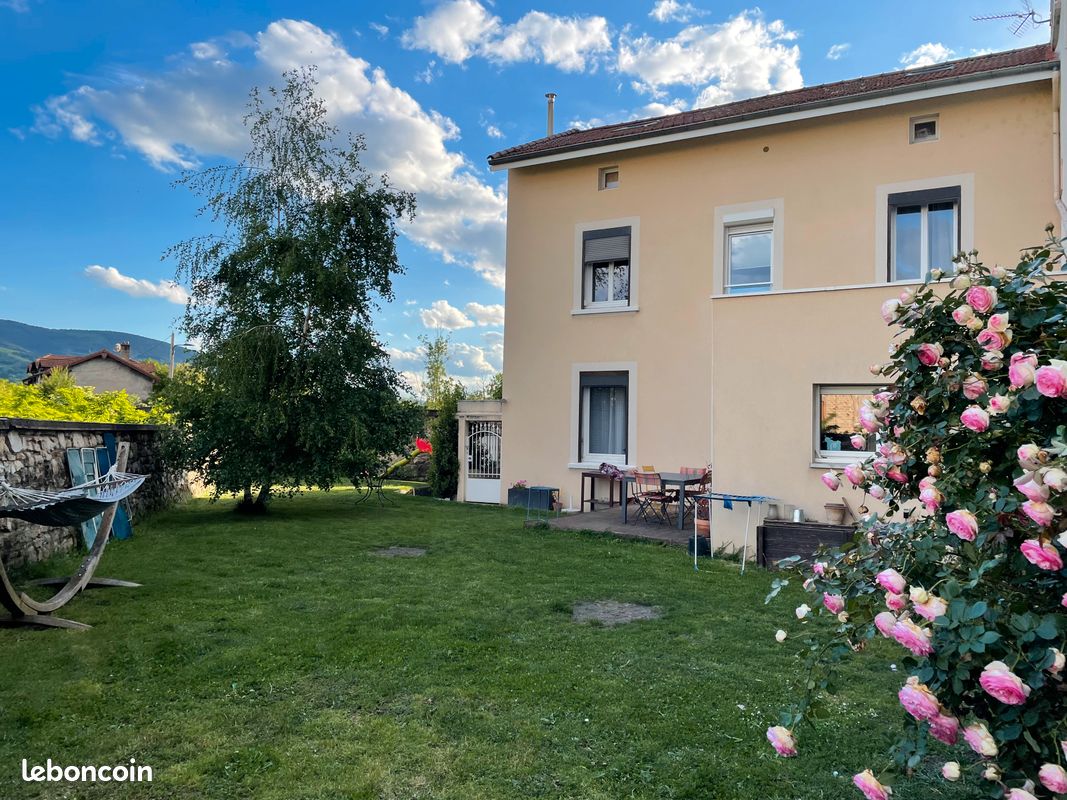 Maison 6 pièces 145 m² · à Saint-Chamond · 145 m² · 249 000 €