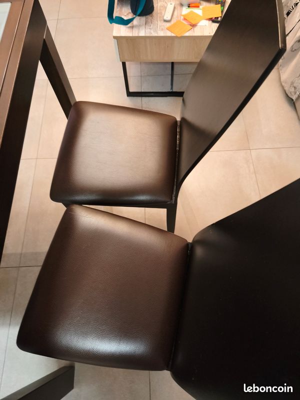 Vend table salon+4 chaises+rallonge (image 1)