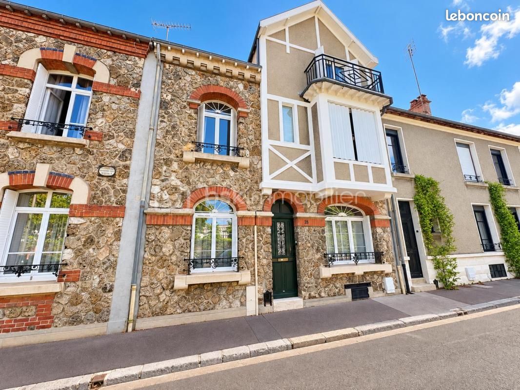 Maison 9 pièces 111 m² · à Reims · 111 m² · 365 000 €