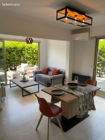 Antibes 2 pièces rénové, résidence de standing avec gardien, parking privé, piscine/tennis