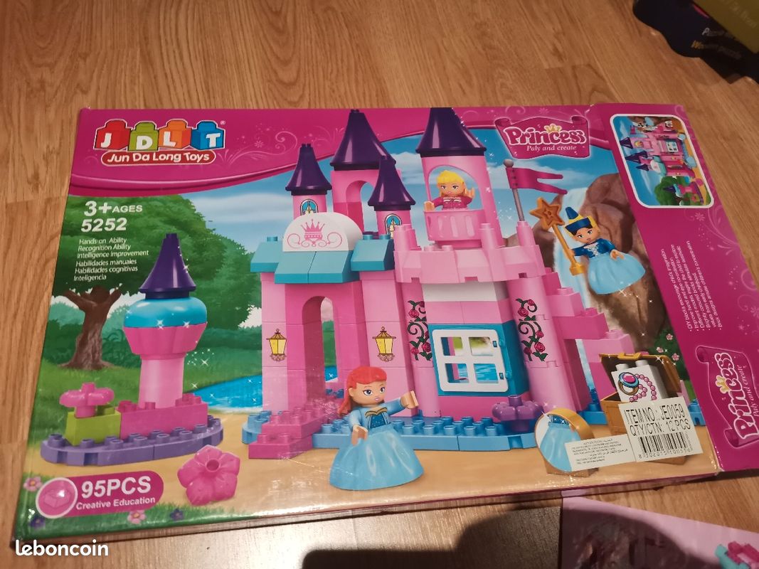 Lego princesses (image 2)