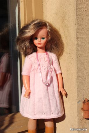 ROBE POUR POUPÉE BETSIE OU CATHIE DE BELLA