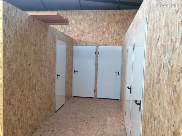 Box stockage-hivernage-emplacement-garage-rack