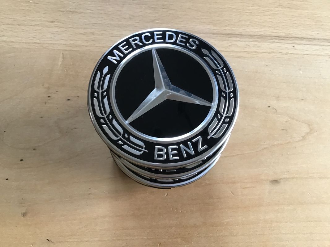 Cache-moyeu blason AMG Mercedes boîte noire