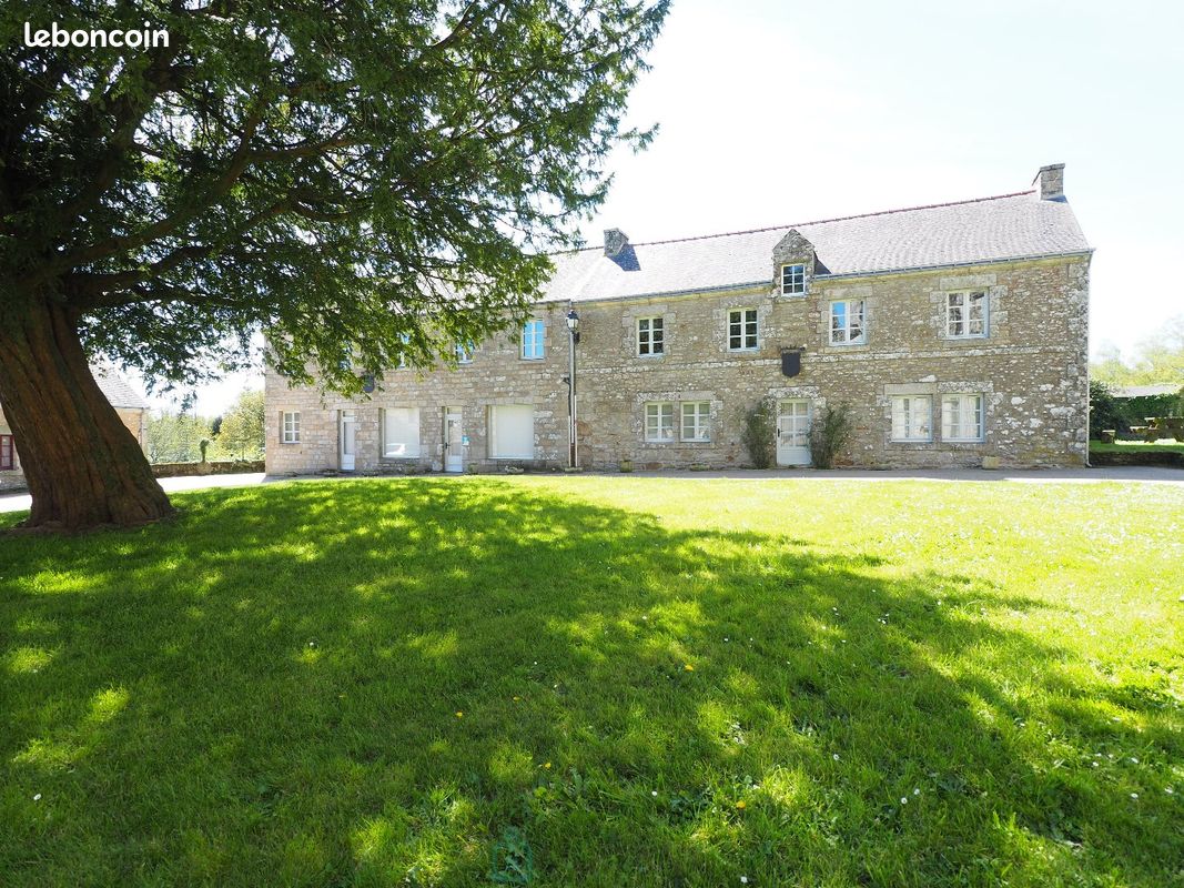 Maison 14 pièces 460 m² · à Guern · 460 m² · 499 000 €
