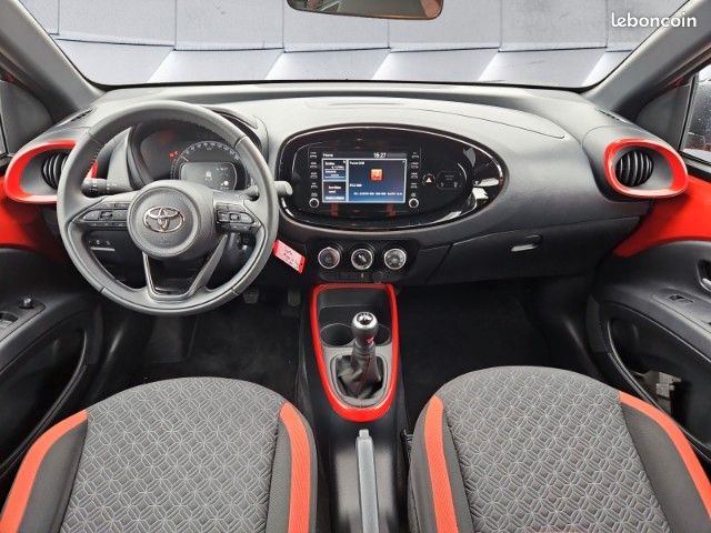 Toyota aygo x 1.0 VVT-i 72 Design 5P (image 6)