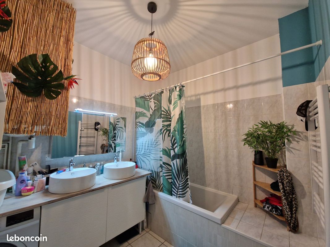 Appartement 3 pièces 73 m² · à Oullins-Pierre-Bénite · 73 m² · 180 000 €