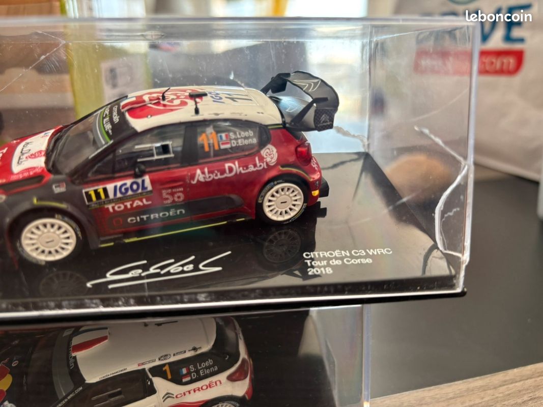 Miniature Rallye 1/43 Citroën DS3 WRC dédicacé Sébastien Loeb (autographe / signature authentique) - Modélisme