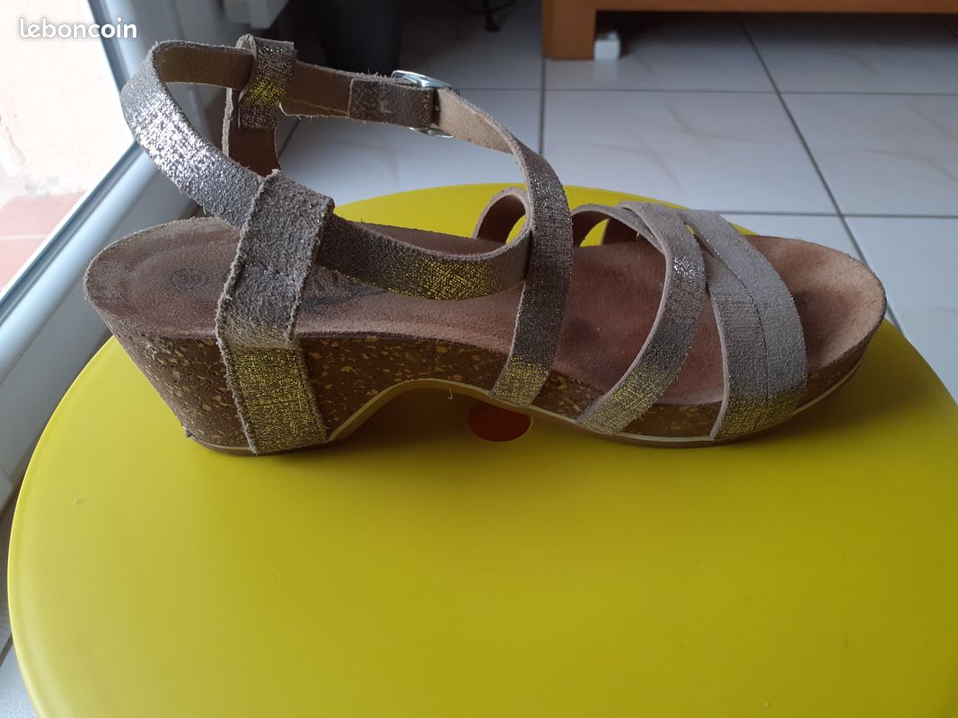 Sandales BOC BORN CONCEPT En Cuir Marron - Talon Compensé Liège Taille 10 M - Occasion