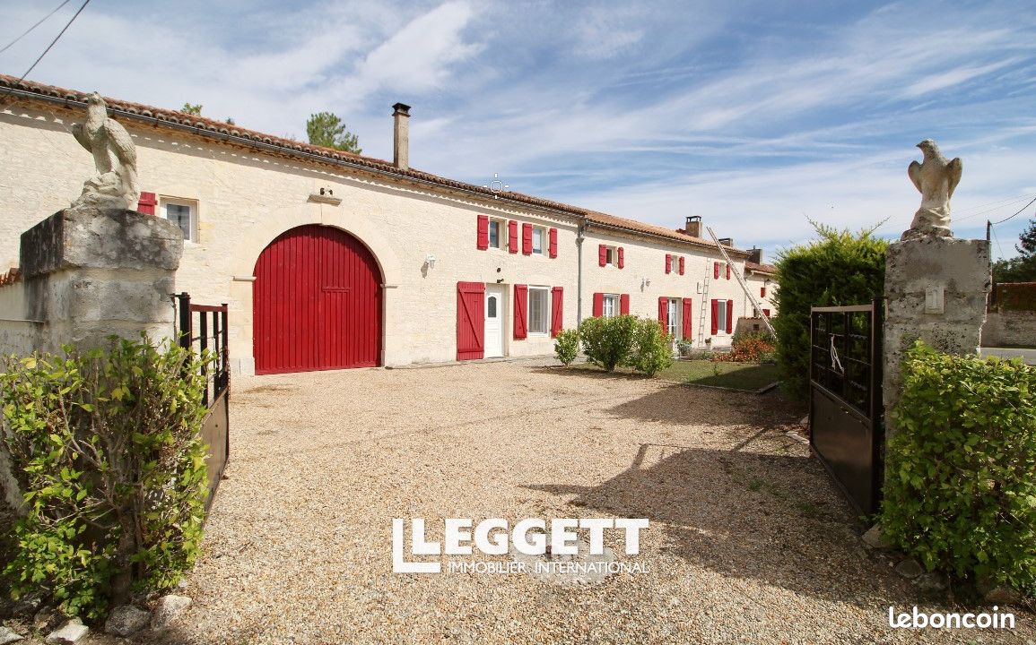 Maison 6 pièces 182 m² · à Romazières · 182 m² · 199 900 €
