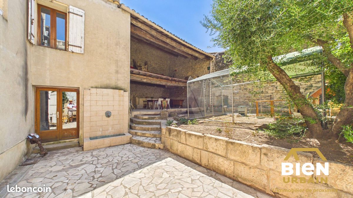 Maison 11 pièces 291 m² · à Calvisson · 291 m² · 444 000 €
