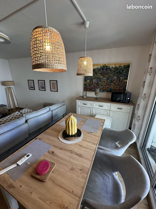 Appartement 2 pièces 49 m² · à Saint-Denis · 49 m² · 1 100 €