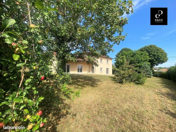 Maison 9 pièces 237 m²