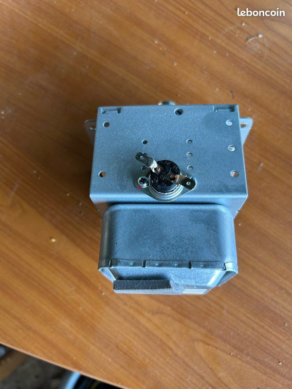 Magnétron micro-ondes (image 2)