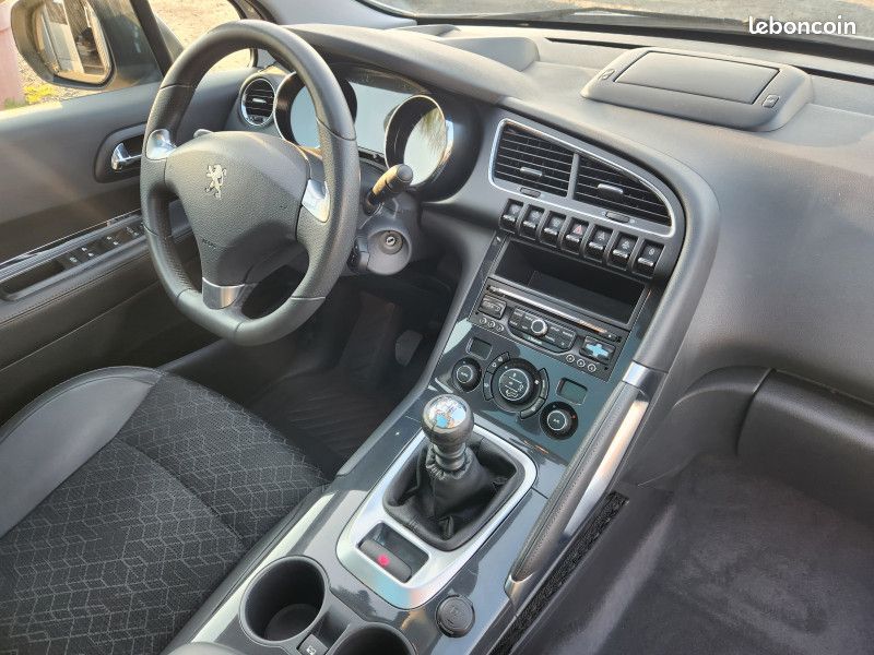 Peugeot 3008 1.6 HDI115 FAP ALLURE GARANTIE 12 MOIS (image 10)