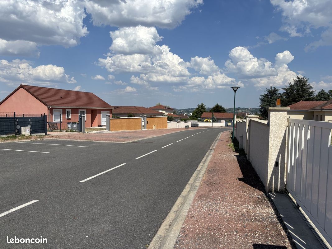 Terrain 730 m² · à Bellerive-sur-Allier · 730 m² · 74 000 €
