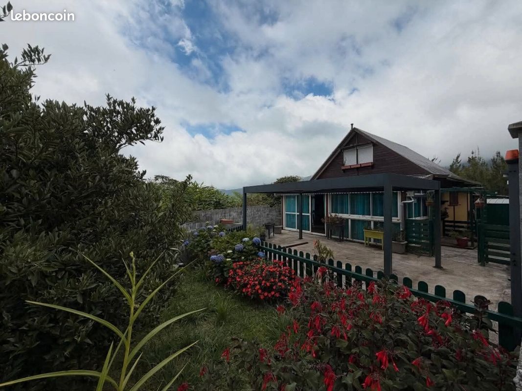 Maison 4 pièces 121 m² · à La Plaine-des-Palmistes · 121 m² · 190 000 €