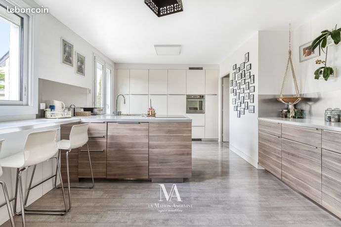 Maison 7 pièces 163 m² — 5